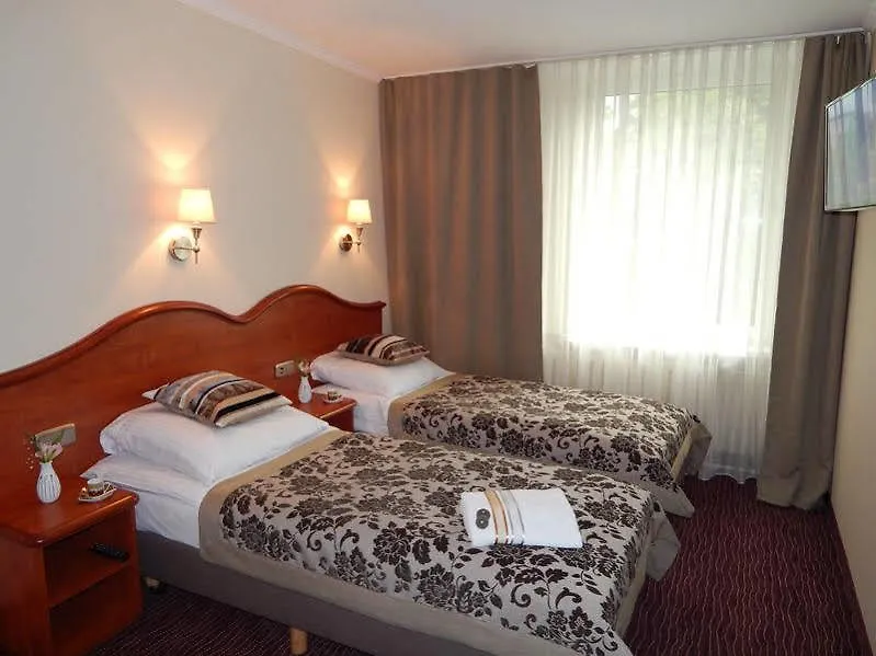 Hotel Krakus Krasków 3*,